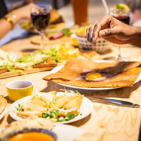 Hostel Jost Centre Gare *